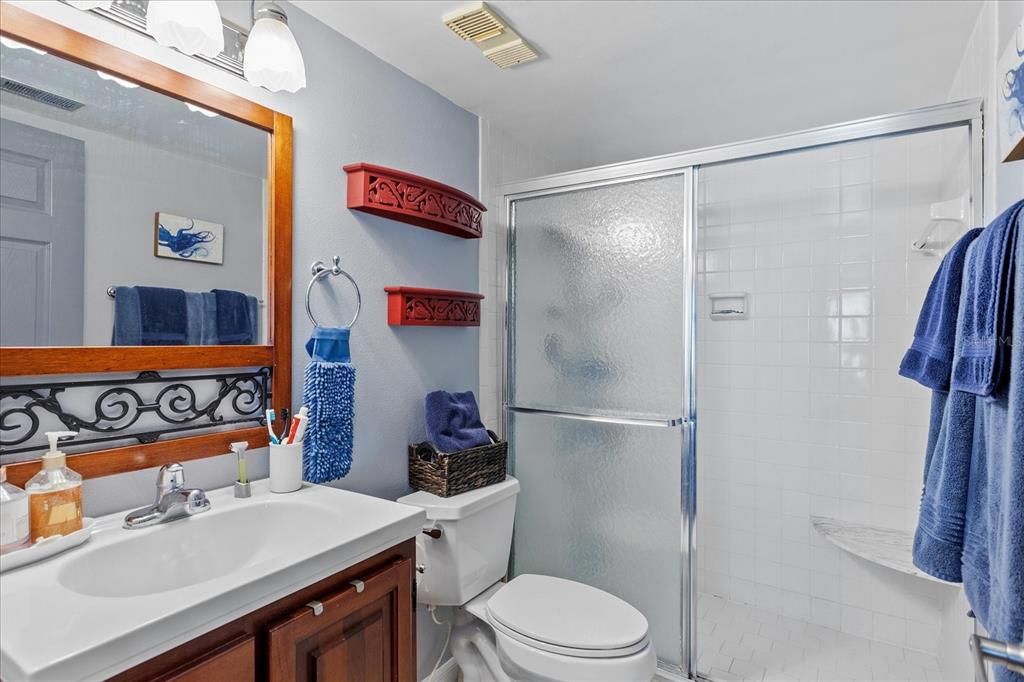 En Venta: $425,000 (2 camas, 2 baños, 1101 Pies cuadrados)