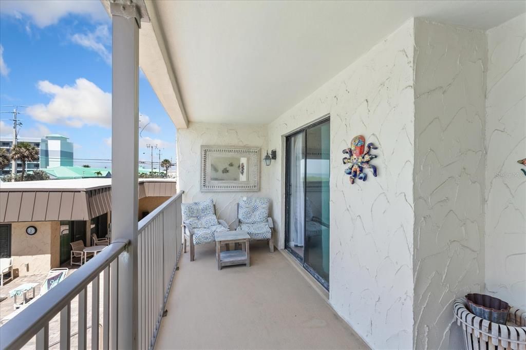 En Venta: $425,000 (2 camas, 2 baños, 1101 Pies cuadrados)