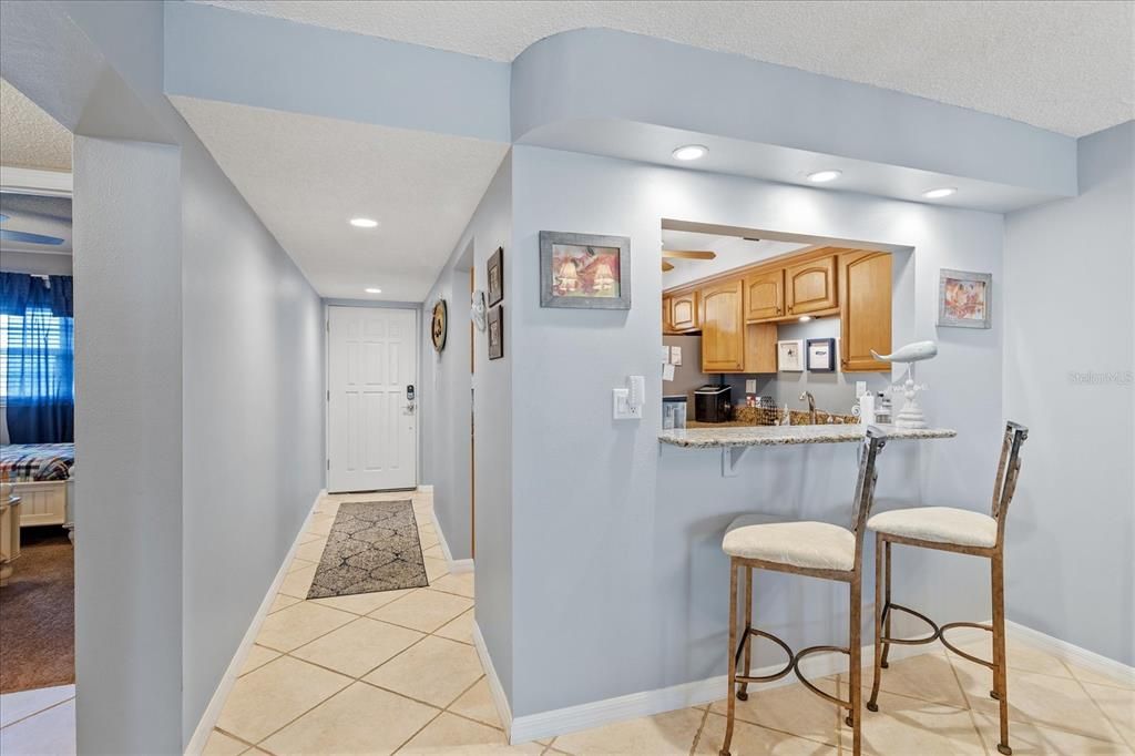 En Venta: $425,000 (2 camas, 2 baños, 1101 Pies cuadrados)