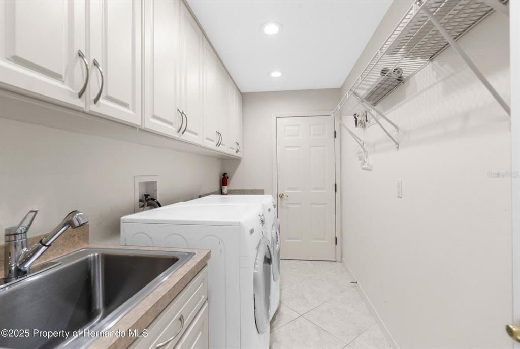 待售: $579,900 (4 贝兹, 3 浴室, 3346 平方英尺)