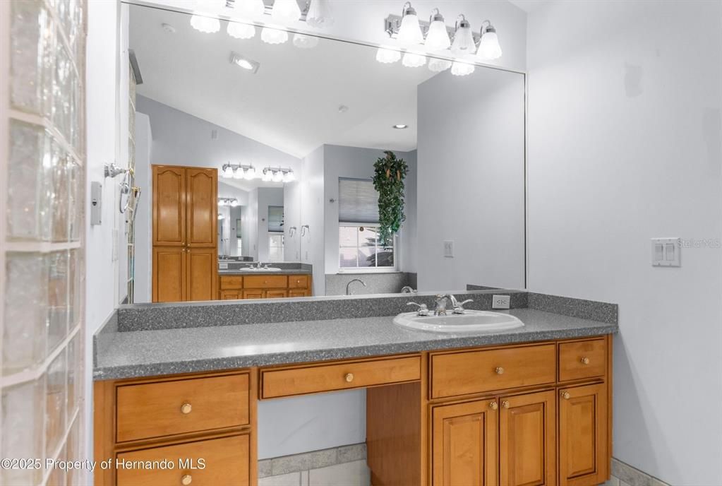 待售: $579,900 (4 贝兹, 3 浴室, 3346 平方英尺)