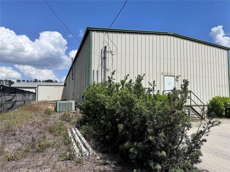 Под контрактом: $989,000 (0 спален, 0 ванн, 1500 Квадратных фут)