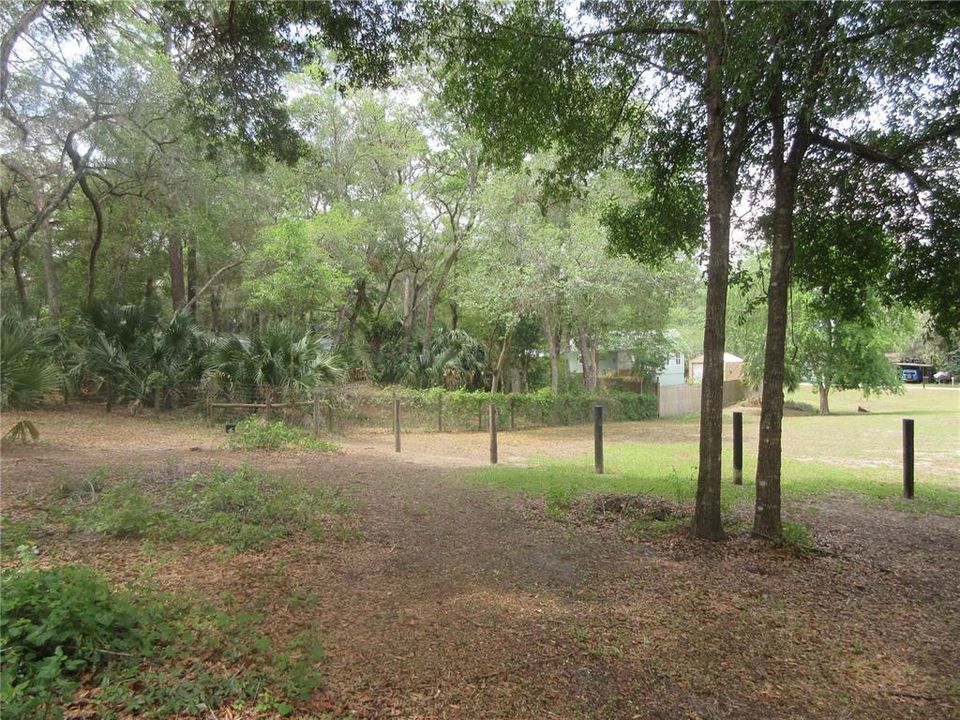 For Sale: $229,000 (2 beds, 1 baths, 960 Square Feet)