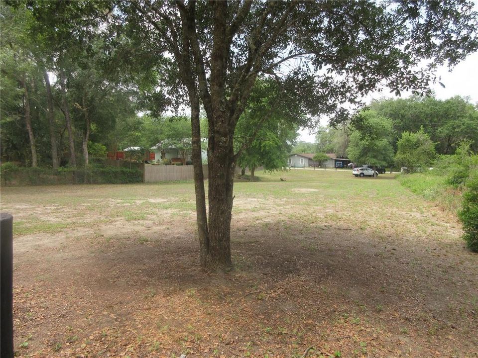 For Sale: $229,000 (2 beds, 1 baths, 960 Square Feet)