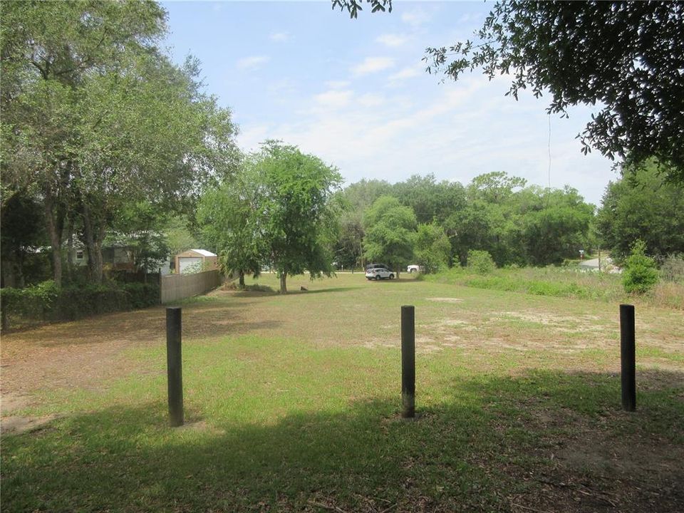 For Sale: $229,000 (2 beds, 1 baths, 960 Square Feet)
