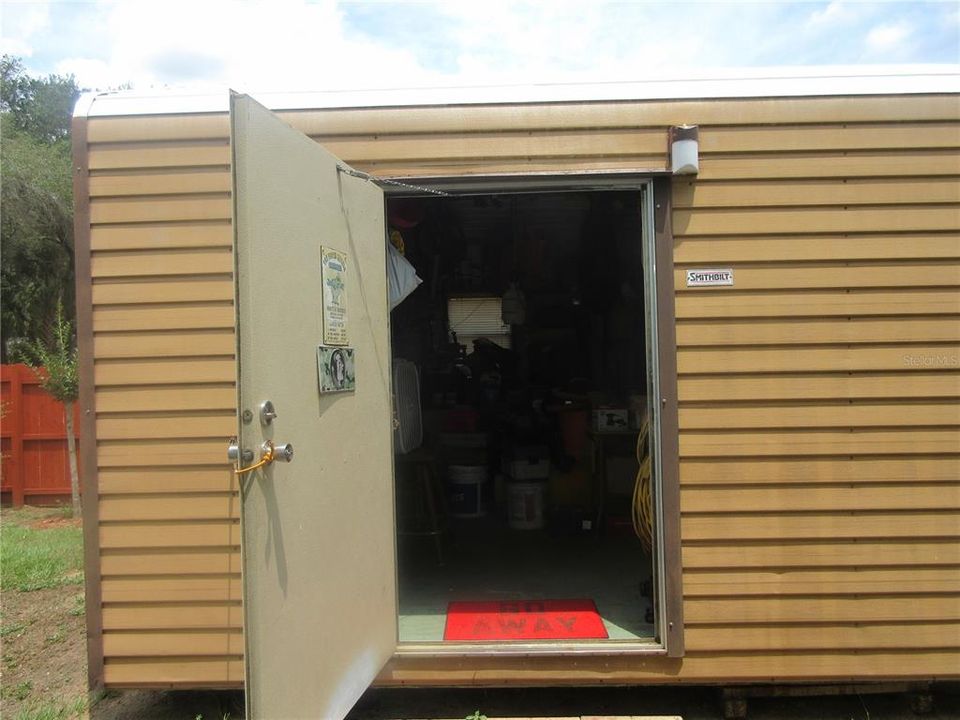 For Sale: $229,000 (2 beds, 1 baths, 960 Square Feet)