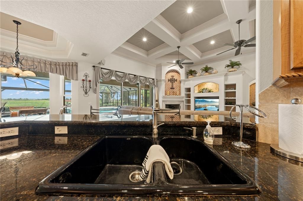 待售: $1,230,000 (5 贝兹, 4 浴室, 4141 平方英尺)