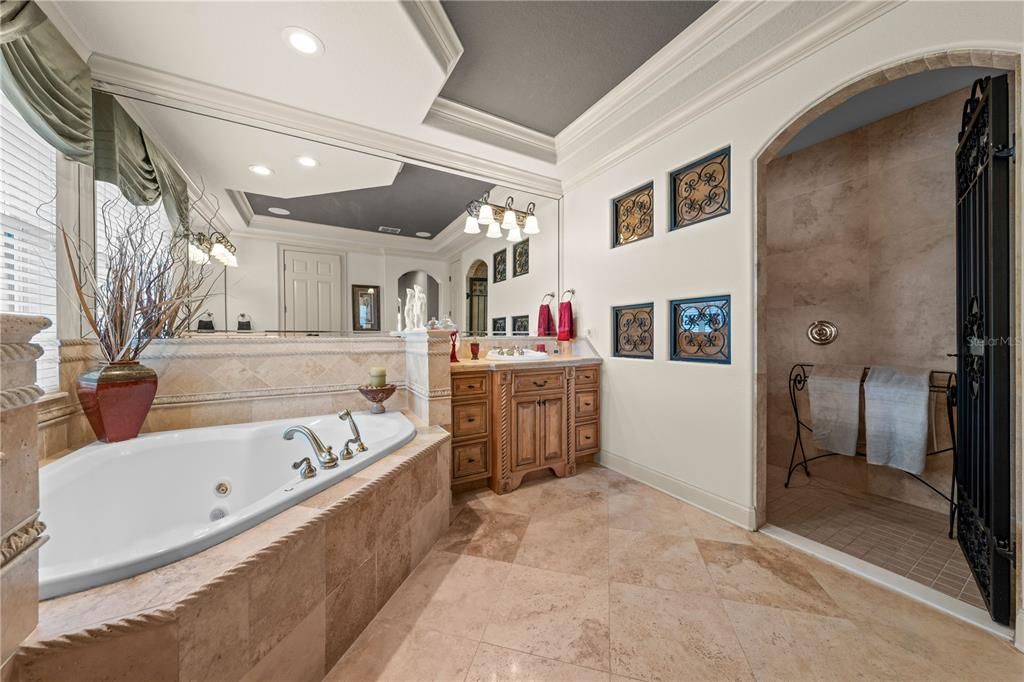 待售: $1,230,000 (5 贝兹, 4 浴室, 4141 平方英尺)