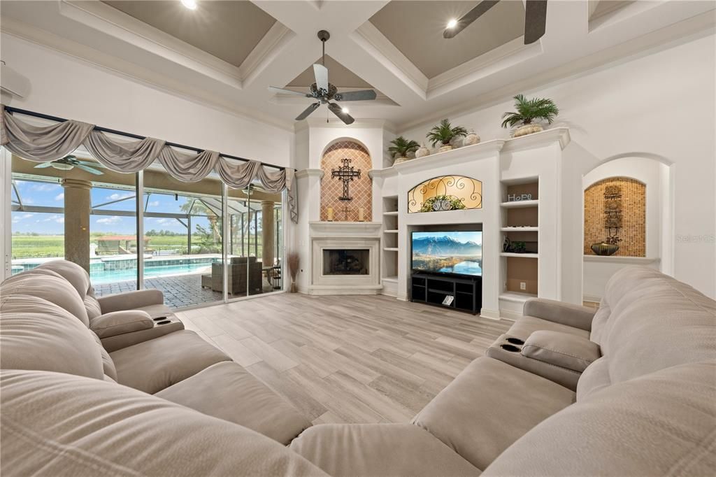 待售: $1,230,000 (5 贝兹, 4 浴室, 4141 平方英尺)