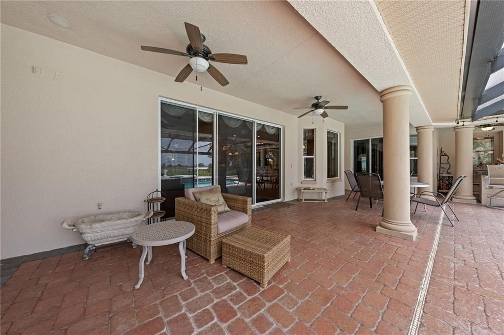 待售: $1,230,000 (5 贝兹, 4 浴室, 4141 平方英尺)