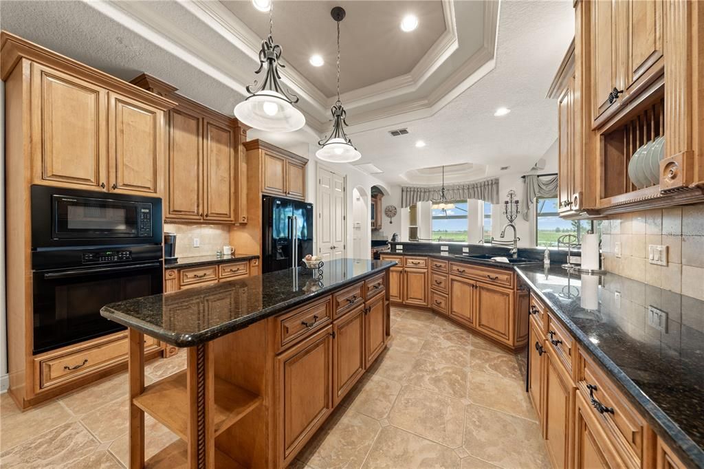 待售: $1,230,000 (5 贝兹, 4 浴室, 4141 平方英尺)