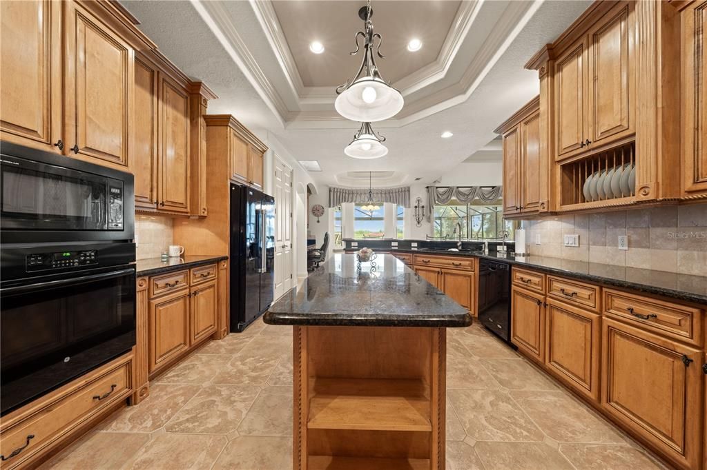 待售: $1,230,000 (5 贝兹, 4 浴室, 4141 平方英尺)