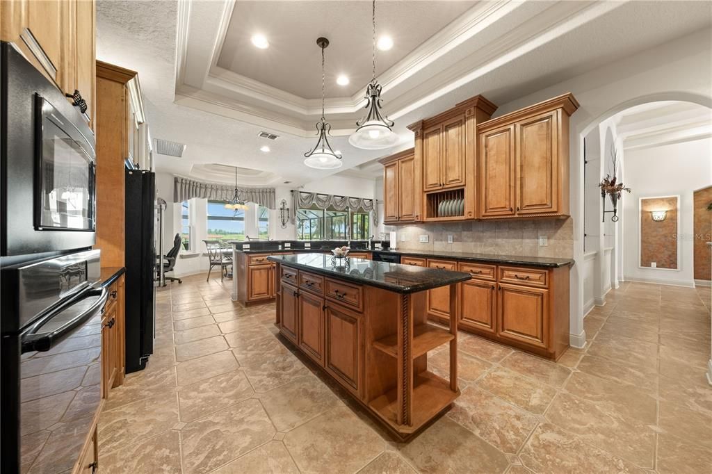 待售: $1,230,000 (5 贝兹, 4 浴室, 4141 平方英尺)