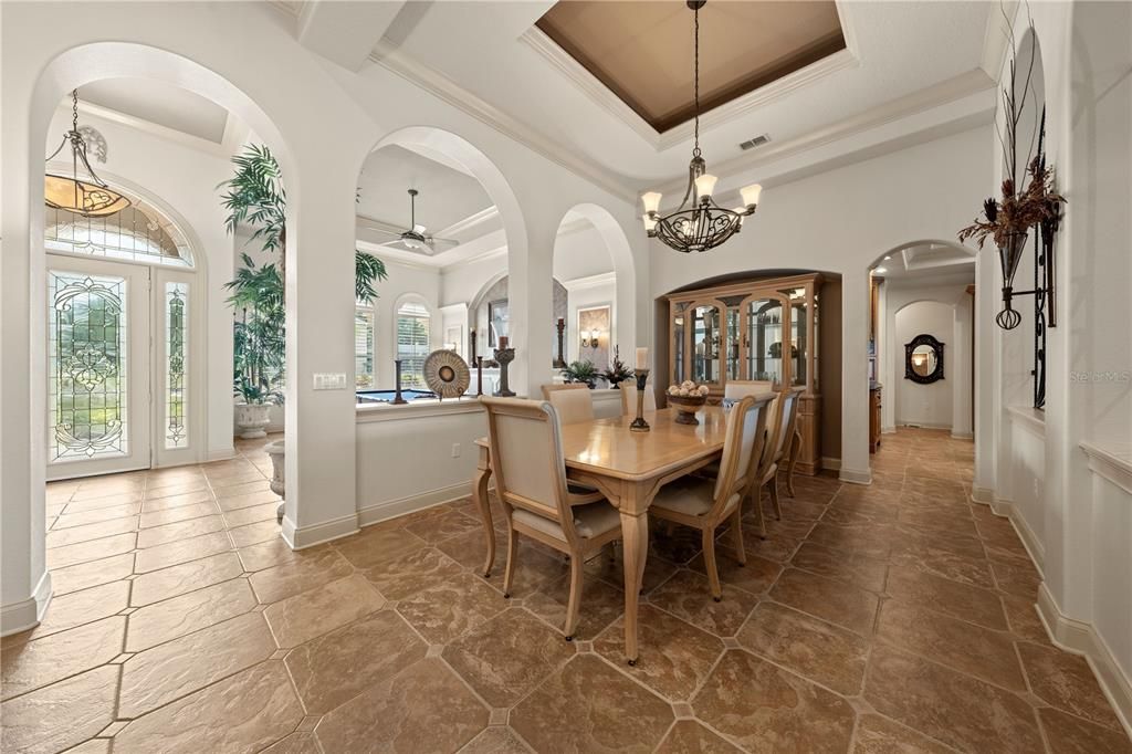 待售: $1,230,000 (5 贝兹, 4 浴室, 4141 平方英尺)