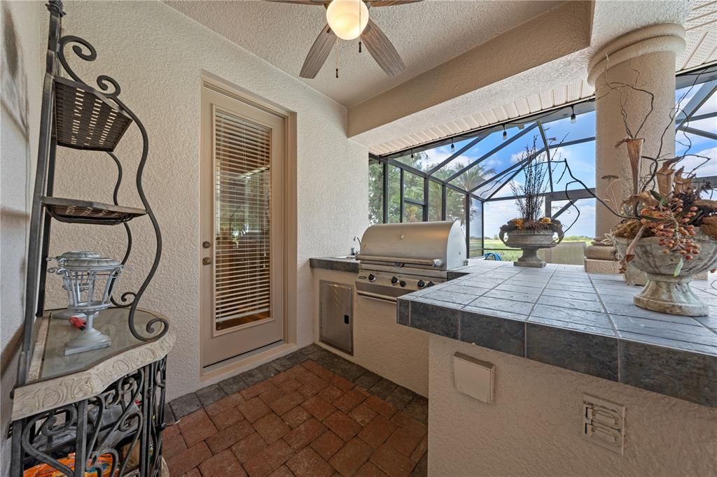 待售: $1,230,000 (5 贝兹, 4 浴室, 4141 平方英尺)