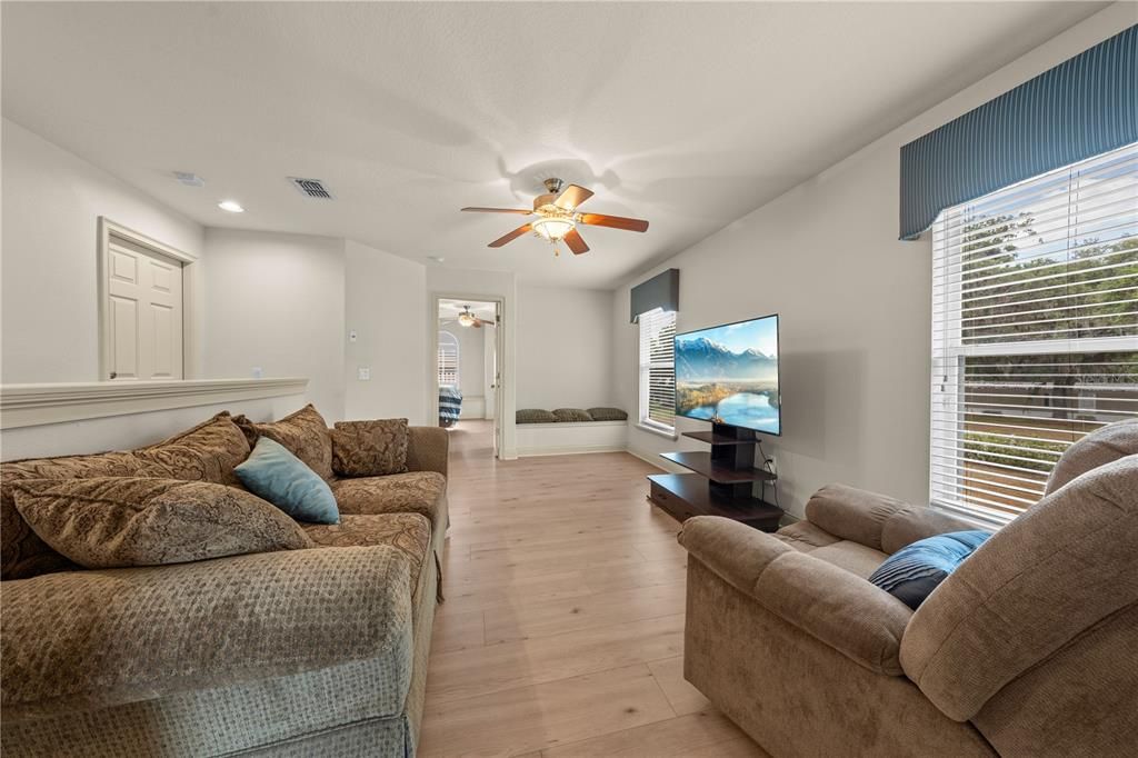 待售: $1,230,000 (5 贝兹, 4 浴室, 4141 平方英尺)