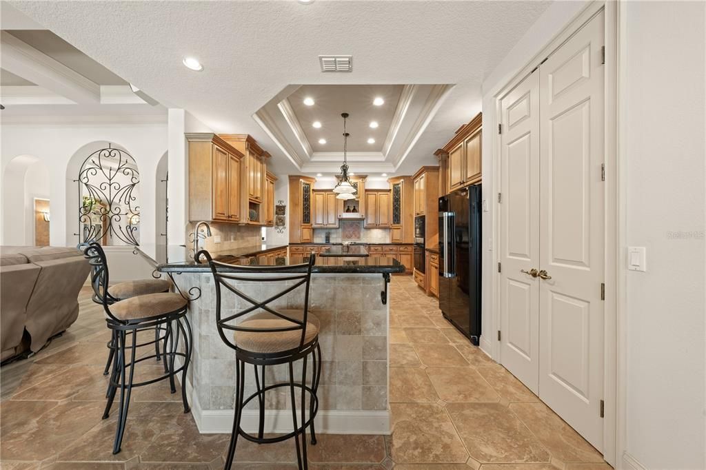 待售: $1,230,000 (5 贝兹, 4 浴室, 4141 平方英尺)