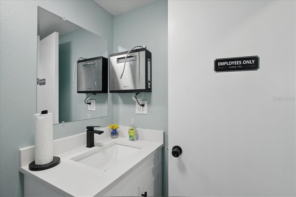 На продажу: $1,100,000 (0 спален, 0 ванн, 864 Квадратных фут)