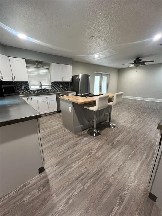 For Rent: $2,950 (3 beds, 2 baths, 1451 Square Feet)