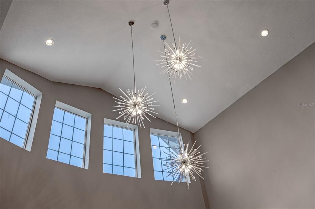 For Sale: $2,725,000 (7 beds, 4 baths, 4482 Square Feet)