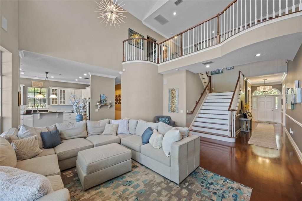 For Sale: $2,725,000 (7 beds, 4 baths, 4482 Square Feet)