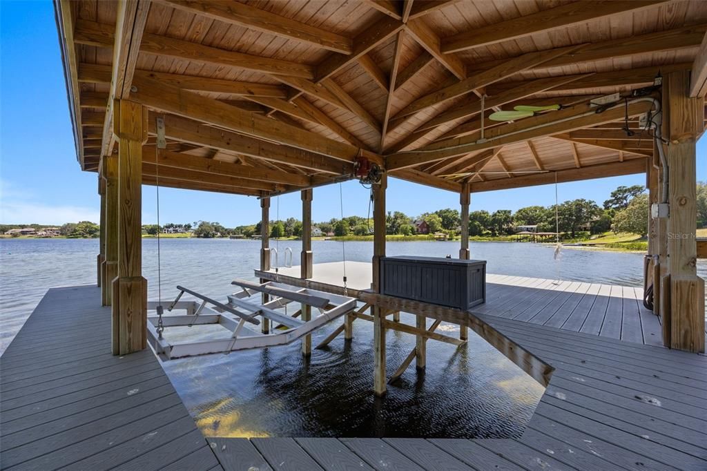 For Sale: $2,725,000 (7 beds, 4 baths, 4482 Square Feet)