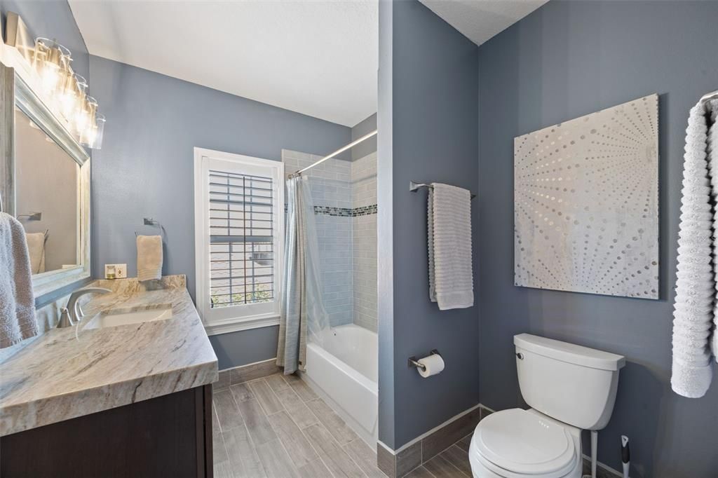 For Sale: $2,725,000 (7 beds, 4 baths, 4482 Square Feet)