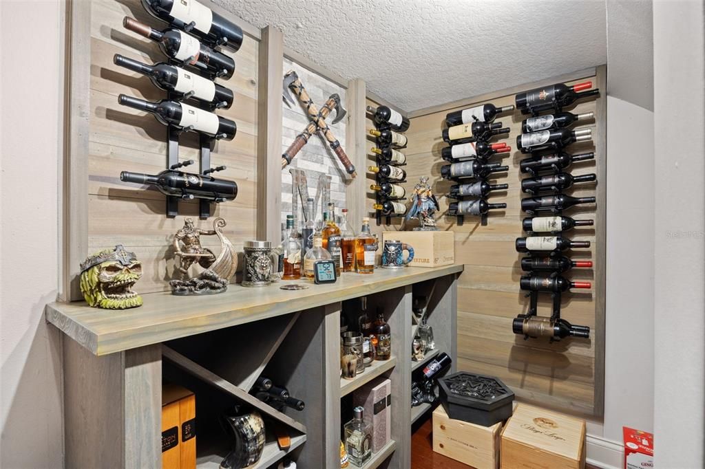 For Sale: $2,725,000 (7 beds, 4 baths, 4482 Square Feet)