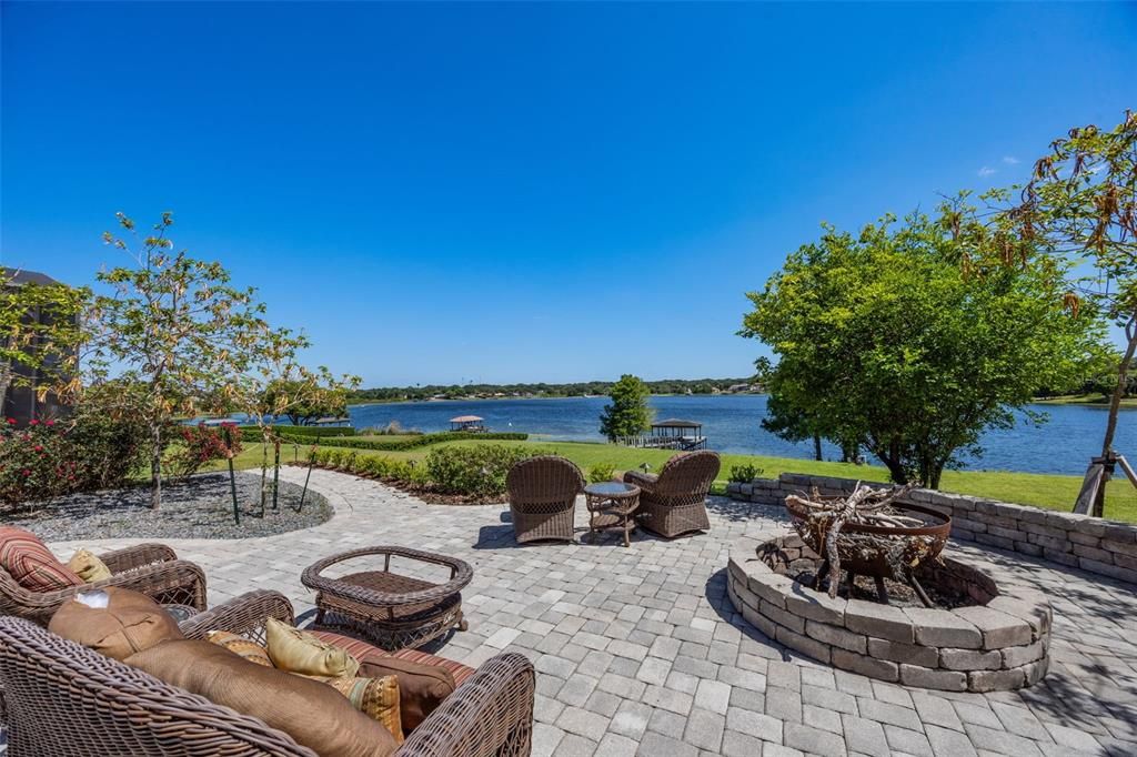 For Sale: $2,725,000 (7 beds, 4 baths, 4482 Square Feet)