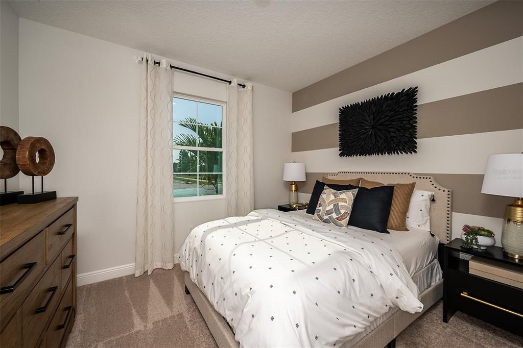 Active With Contract: $587,239 (6 beds, 4 baths, 3357 Square Feet)