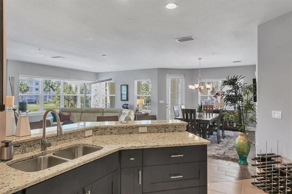 На продажу: $525,000 (3 спален, 2 ванн, 1854 Квадратных фут)