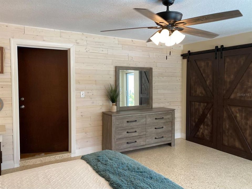 For Sale: $324,000 (3 beds, 1 baths, 1400 Square Feet)