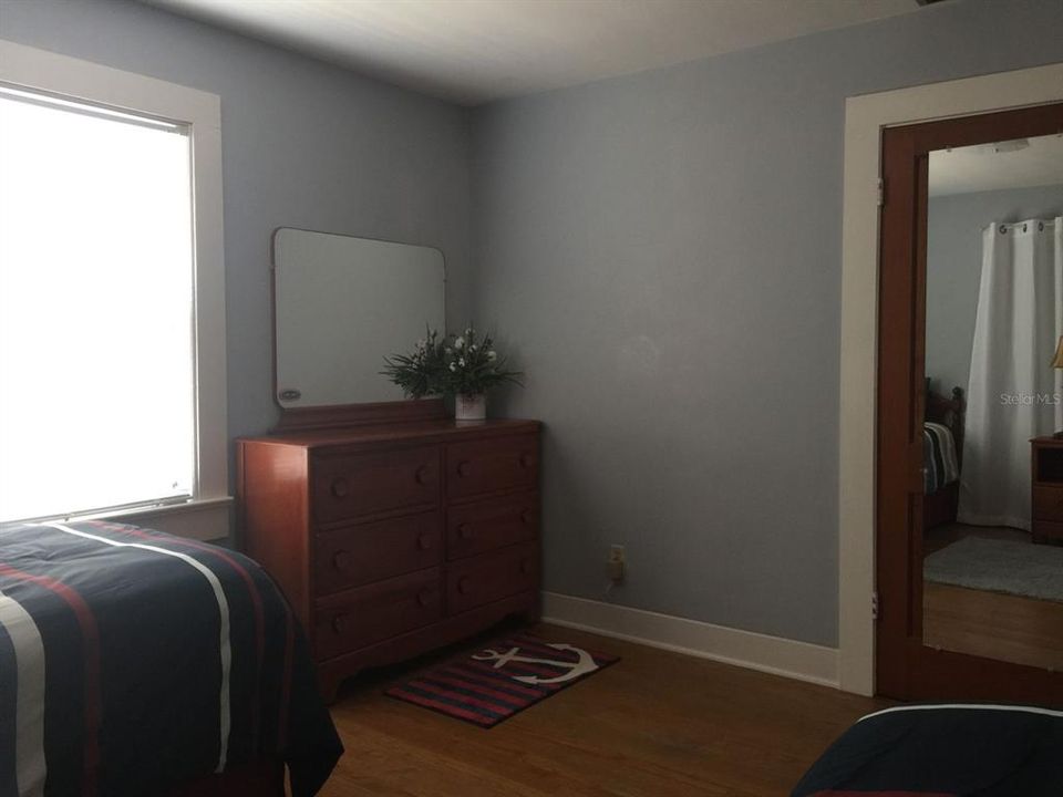 For Sale: $324,000 (3 beds, 1 baths, 1400 Square Feet)
