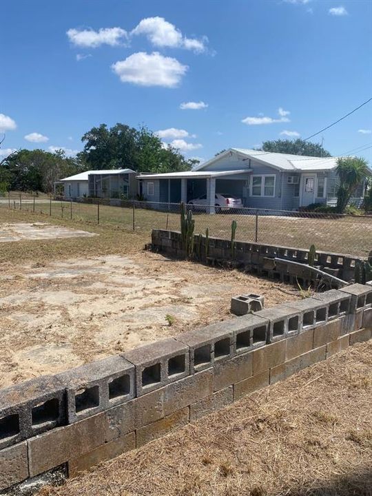 For Sale: $324,000 (3 beds, 1 baths, 1400 Square Feet)