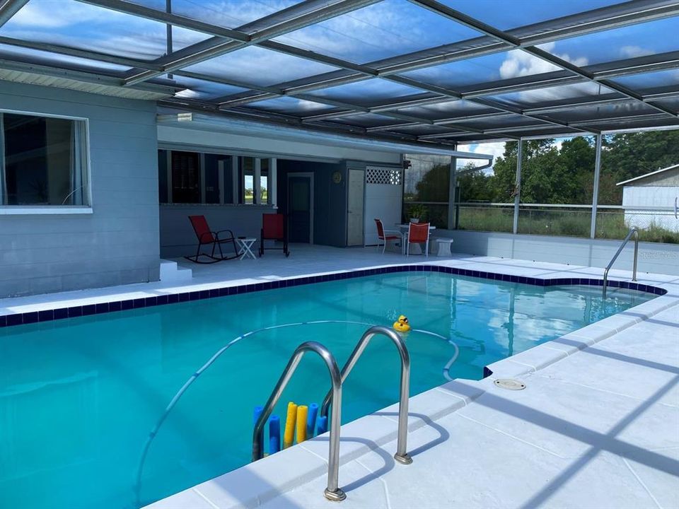 For Sale: $324,000 (3 beds, 1 baths, 1400 Square Feet)