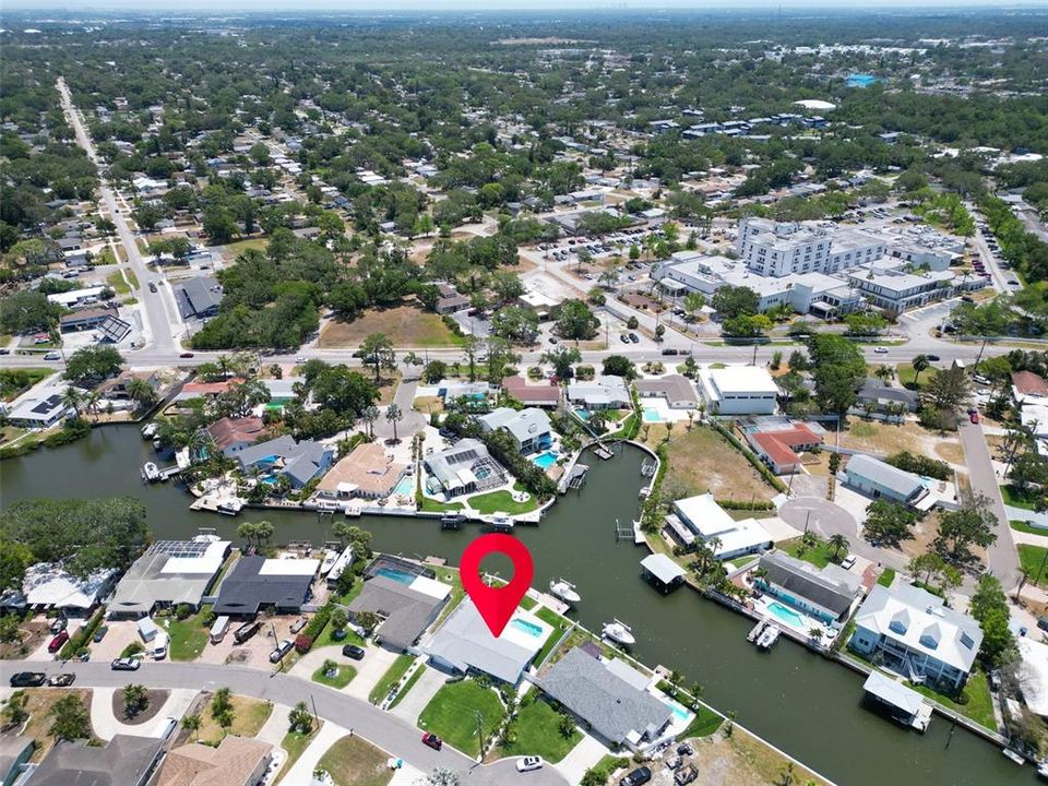 合同活跃: $985,000 (3 贝兹, 2 浴室, 1448 平方英尺)