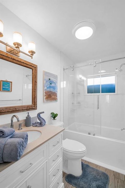 合同活跃: $985,000 (3 贝兹, 2 浴室, 1448 平方英尺)