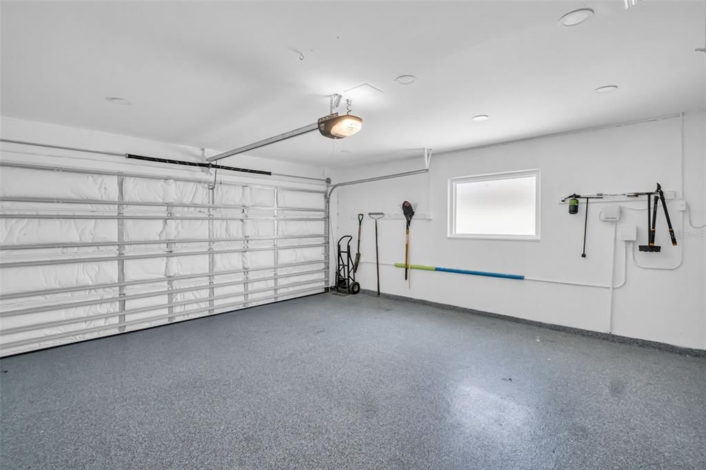 合同活跃: $985,000 (3 贝兹, 2 浴室, 1448 平方英尺)