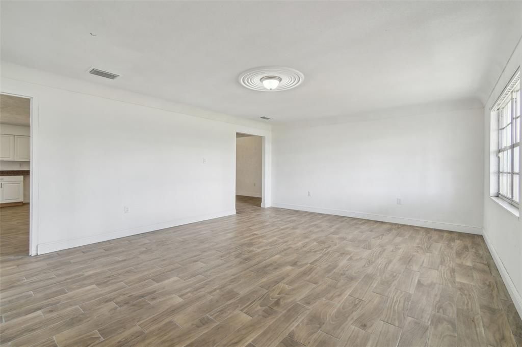 En Venta: $869,900 (0 camas, 0 baños, 2277 Pies cuadrados)