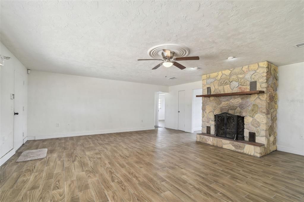 En Venta: $869,900 (0 camas, 0 baños, 2277 Pies cuadrados)