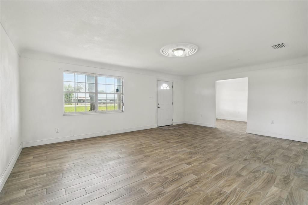 En Venta: $869,900 (0 camas, 0 baños, 2277 Pies cuadrados)