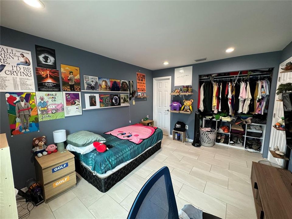 For Sale: $410,000 (4 beds, 2 baths, 1452 Square Feet)