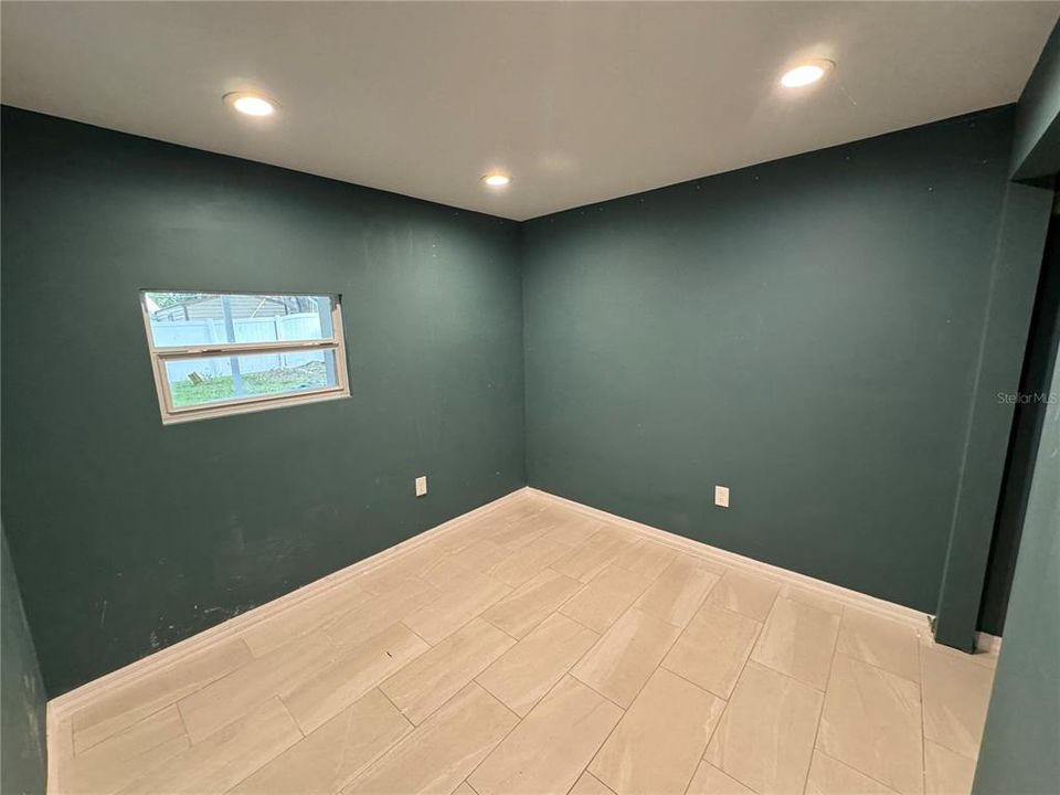 For Sale: $410,000 (4 beds, 2 baths, 1452 Square Feet)