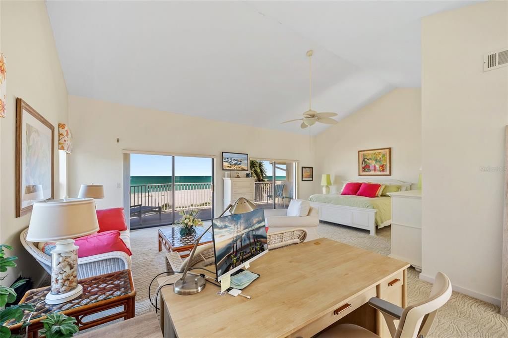 Active With Contract: $1,499,500 (3 beds, 3 baths, 2156 Square Feet)