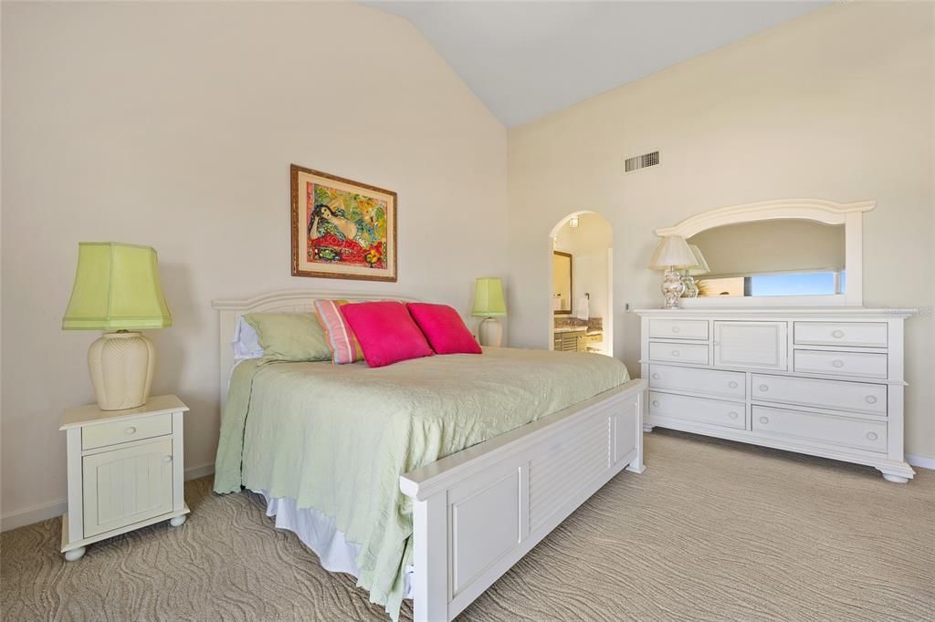 Active With Contract: $1,499,500 (3 beds, 3 baths, 2156 Square Feet)