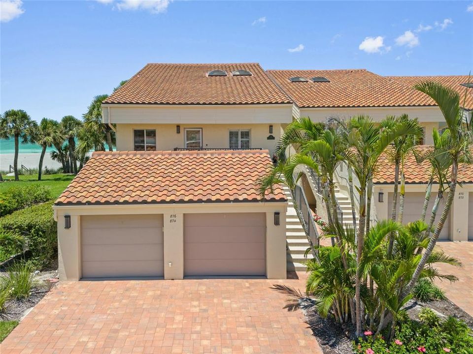 Active With Contract: $1,499,500 (3 beds, 3 baths, 2156 Square Feet)