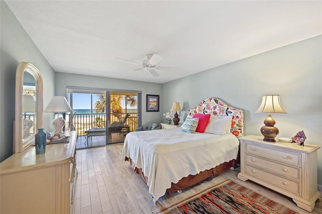 Active With Contract: $1,499,500 (3 beds, 3 baths, 2156 Square Feet)