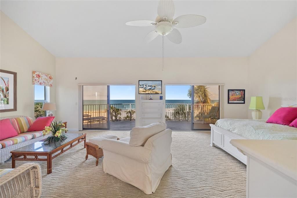 Active With Contract: $1,499,500 (3 beds, 3 baths, 2156 Square Feet)