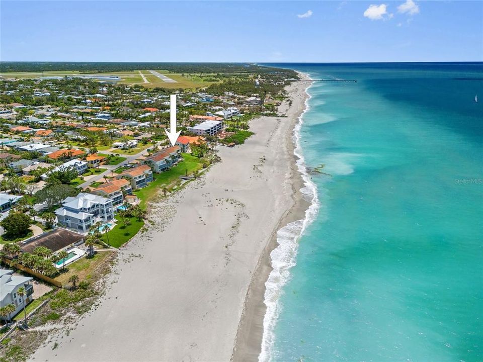 Active With Contract: $1,499,500 (3 beds, 3 baths, 2156 Square Feet)