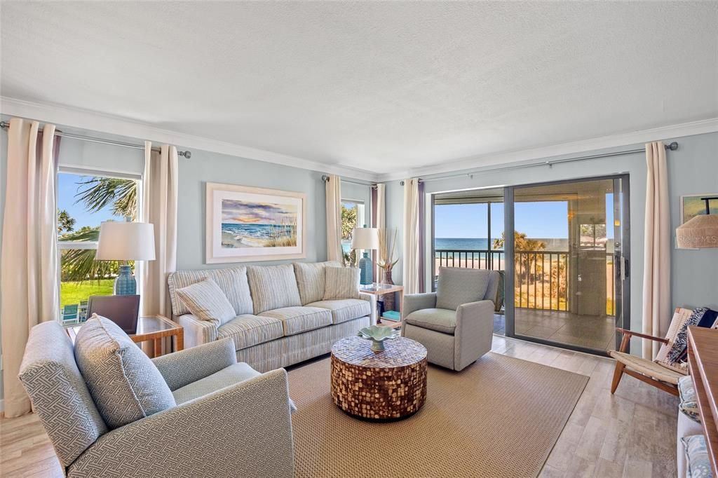 Active With Contract: $1,499,500 (3 beds, 3 baths, 2156 Square Feet)